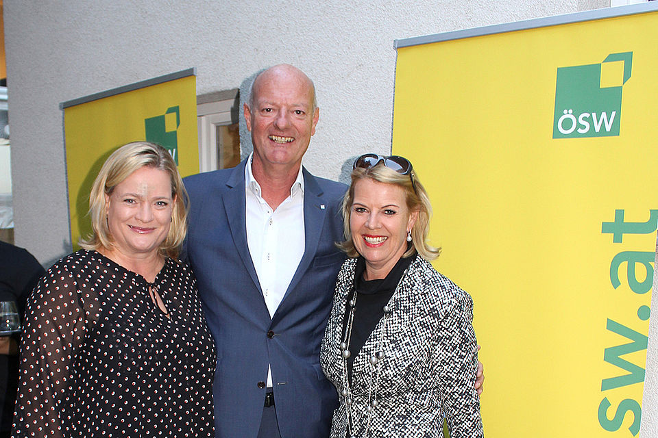 ÖSW Hoffest 2018: vlnr. Helga Mayer, Wolfgang Wahlmüller, Petra Teufelsdorfer ÖSW Hoffest 2018: vlnr. Helga Mayer, Wolfgang Wahlmüller, Petra Teufelsdorfer